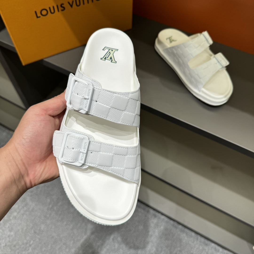 Louis Vuitton Slippers